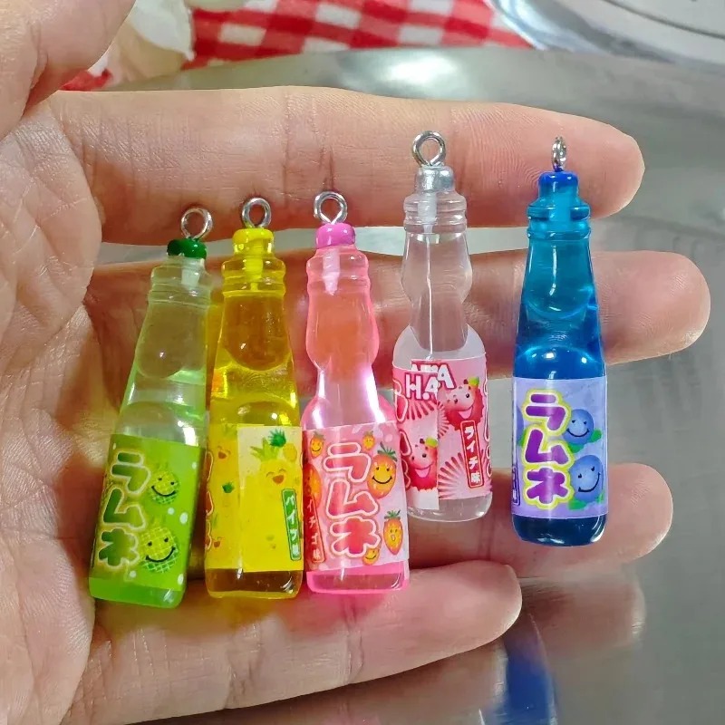 Resin Craft Projects - 10 Breloques en résine en forme